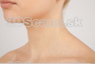 Photo reference of neck 0001